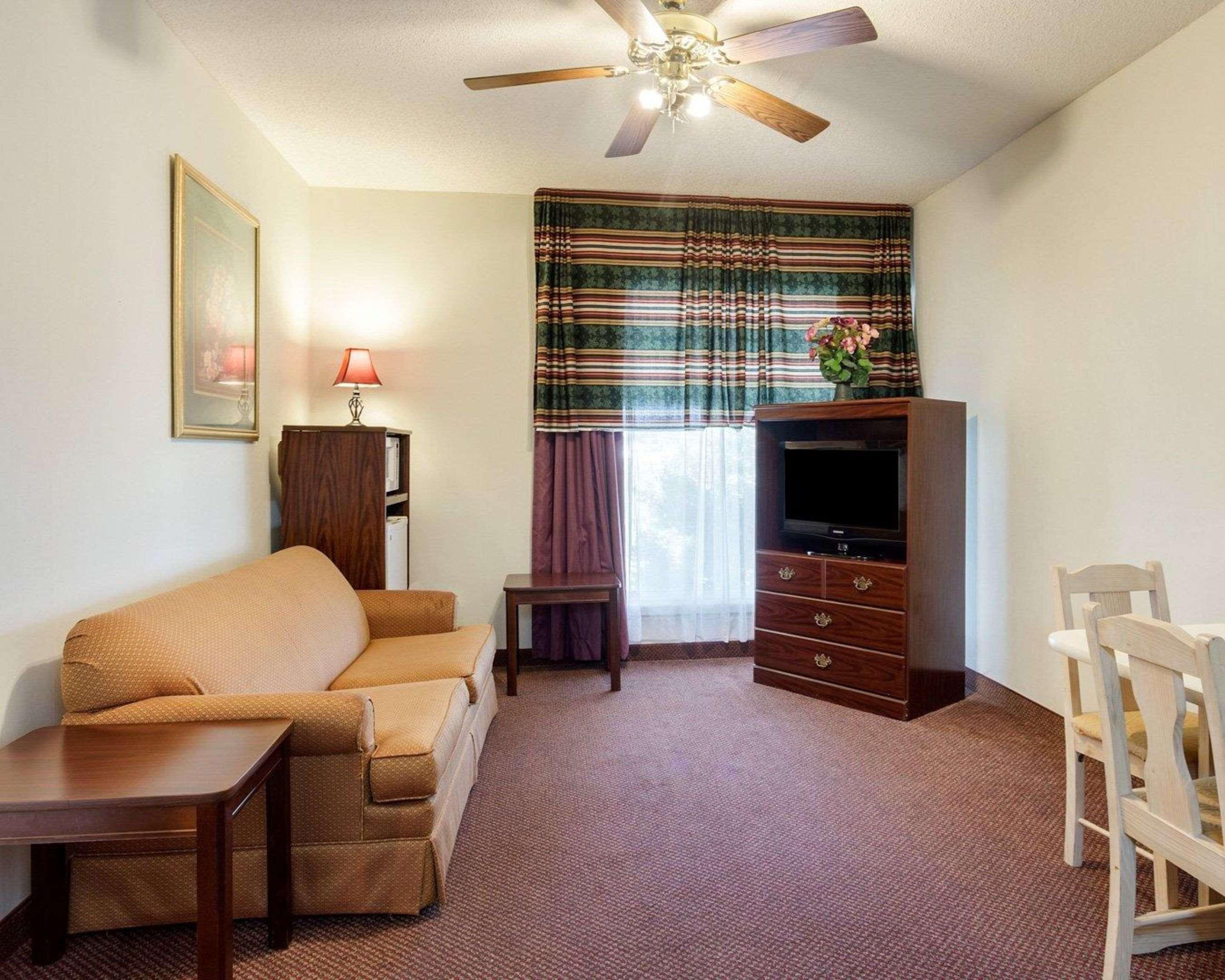 Quality Inn Robinsonville Exterior photo